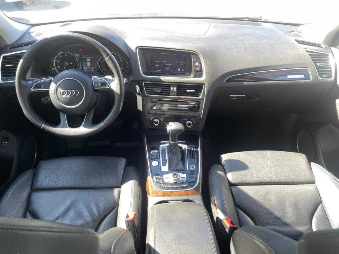 2013 GRAY AUDI Q5 PREMIUM PLUS (WA1LFAFP1DA) with an 2.0L engine, Automatic transmission, located at 5103 Dorchester Rd., Charleston, SC, 29418-5607, (843) 767-1122, 36.245171, -115.228050 - Photo#15